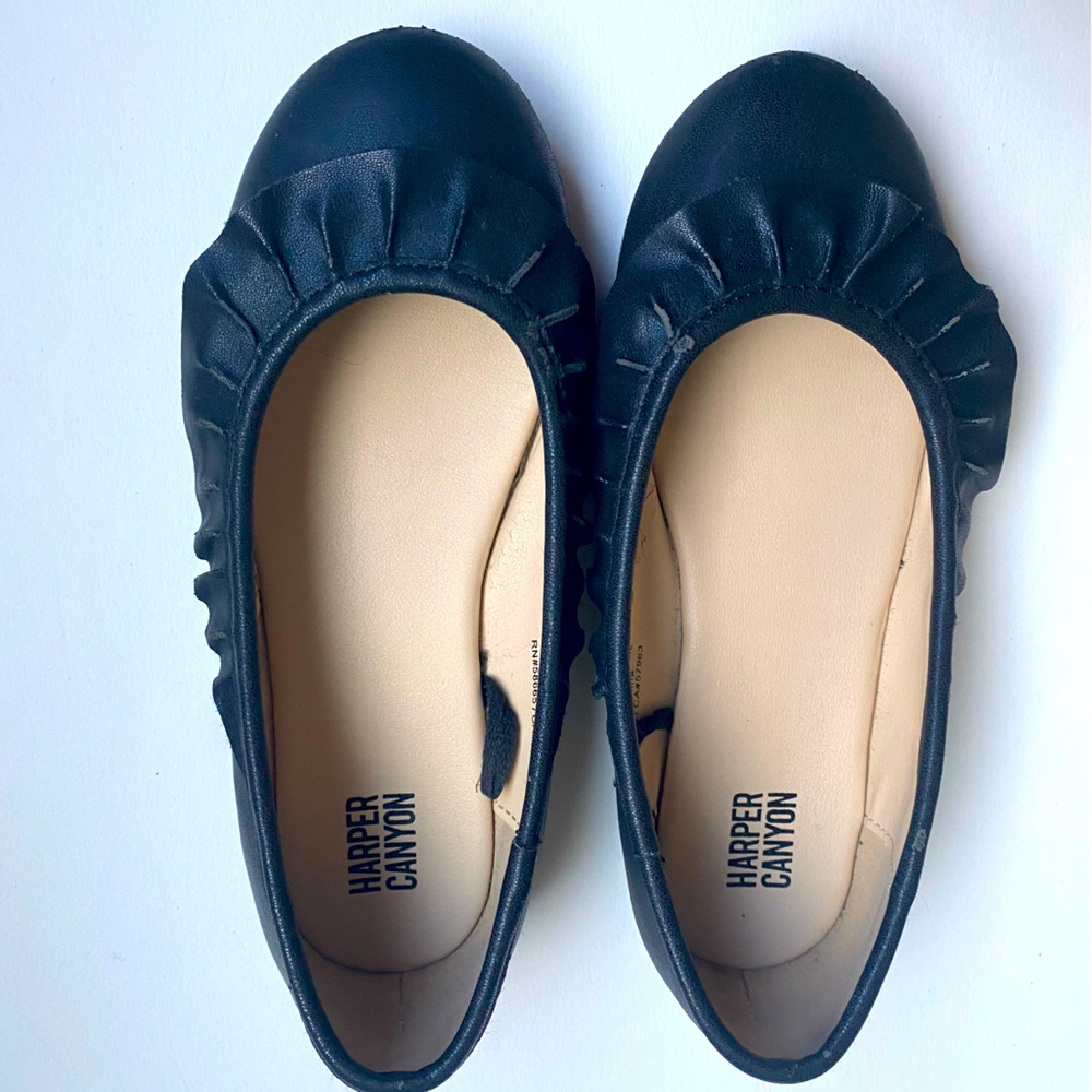 Harper Canyon Ruffled Ballet Flats